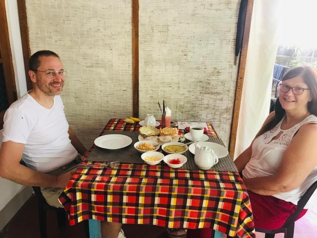 Nethmi Homestay & Restaurant Tangalle Bagian luar foto
