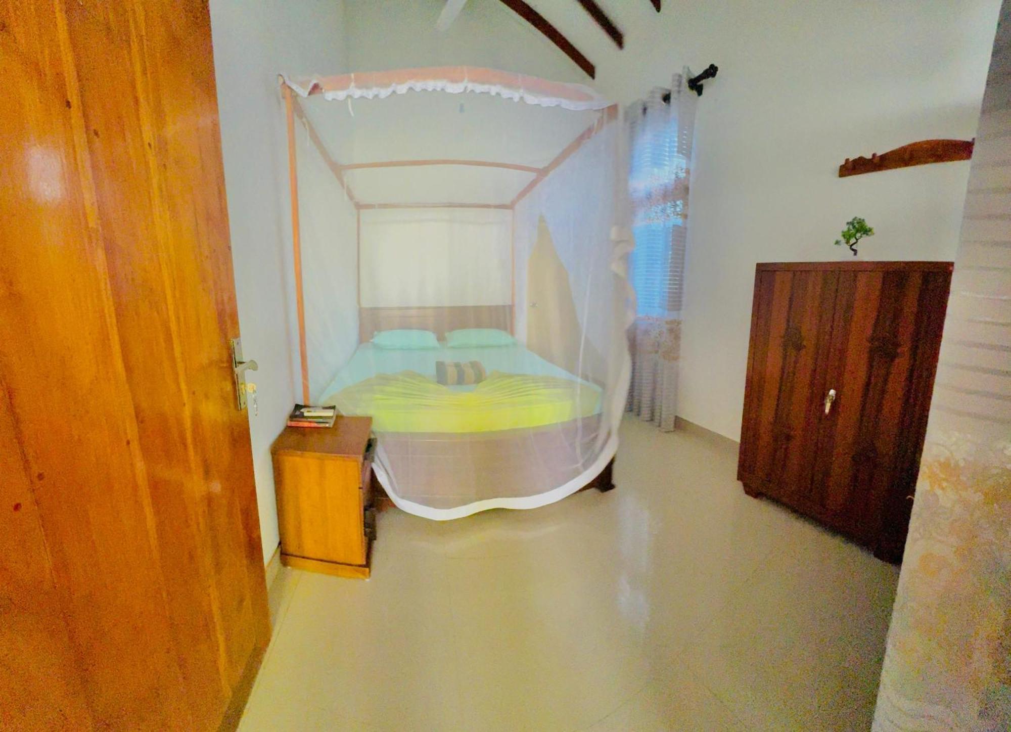 Nethmi Homestay & Restaurant Tangalle Ruang foto