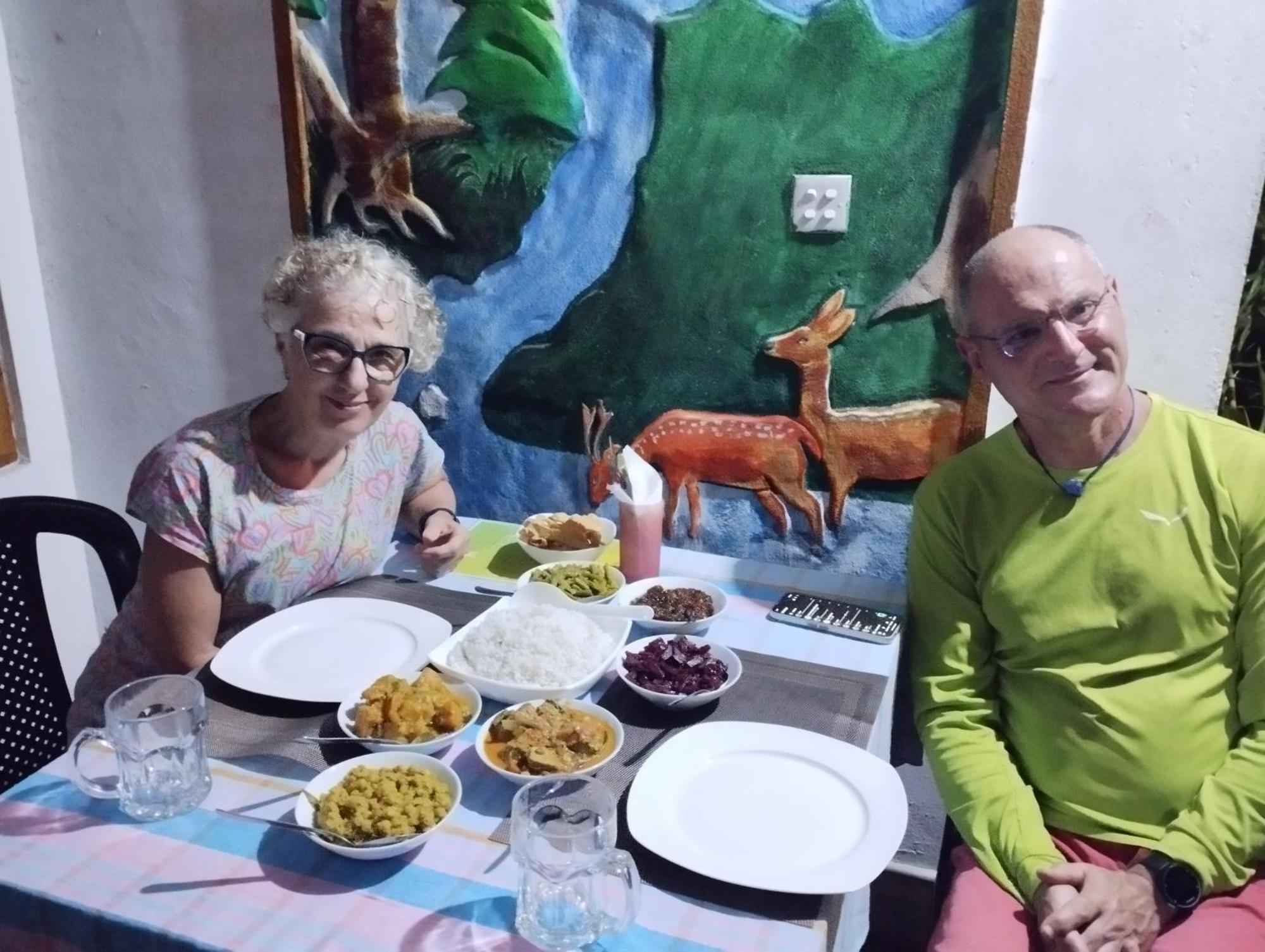 Nethmi Homestay & Restaurant Tangalle Bagian luar foto