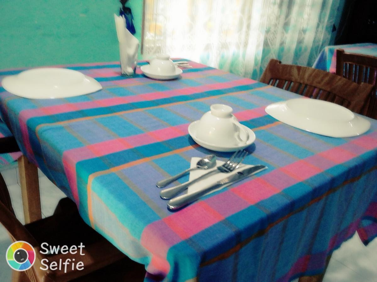Nethmi Homestay & Restaurant Tangalle Bagian luar foto
